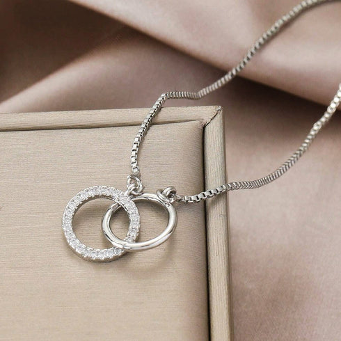 Hallmark Silver Elegant Link Circle Bracelet