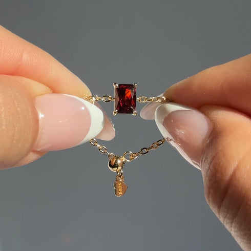 Hallmark Silver Red Garnet Chain Ring