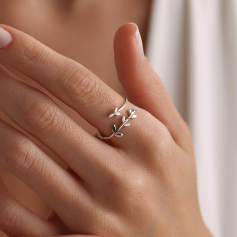 Hallmark Silver Minimal Olive Leaf Ring