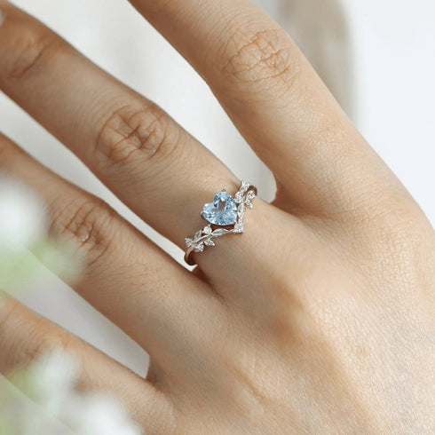 Hallmark Silver Heart’s Desire Aqua Blue Stone Ring
