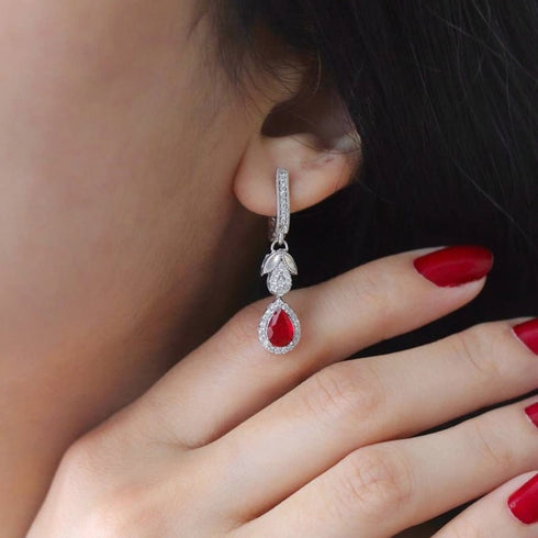 Hallmark Silver The Focused Red Necklace Set