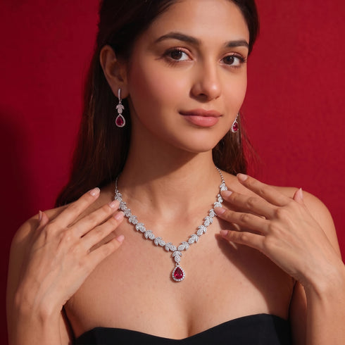 Hallmark Silver The Focused Red Necklace Set