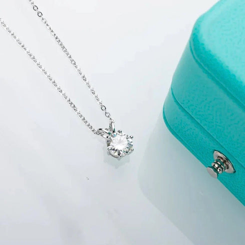 Zarkan Silver Zircon Pendant with Link Chain