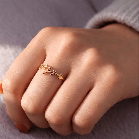 Hallmark Silver Elegant Olive Leaf Gold Plated Ring