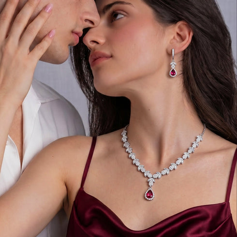 Hallmark Silver The Focused Red Necklace Set