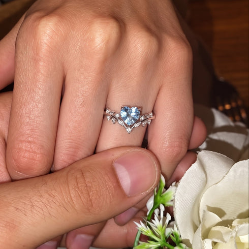 Hallmark Silver Heart’s Desire Aqua Blue Stone Ring