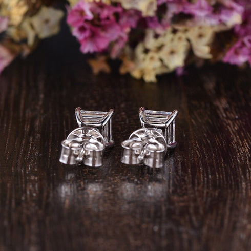 Zarkan Ice Cube Silver Studs