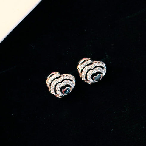 Zarkan Love Heart Wave Silver Studs