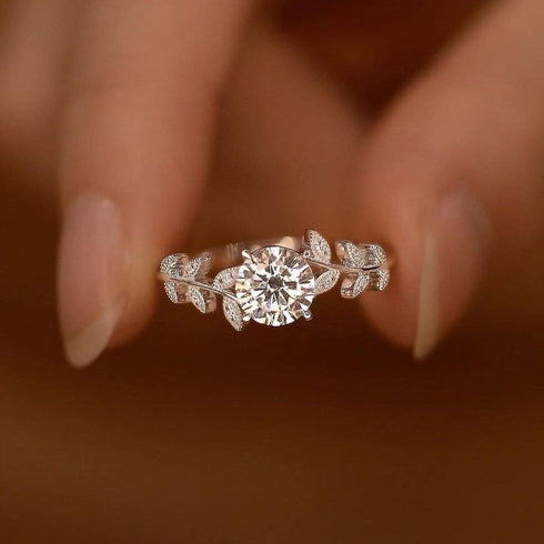 Hallmark Silver Everleaf Glow Ring