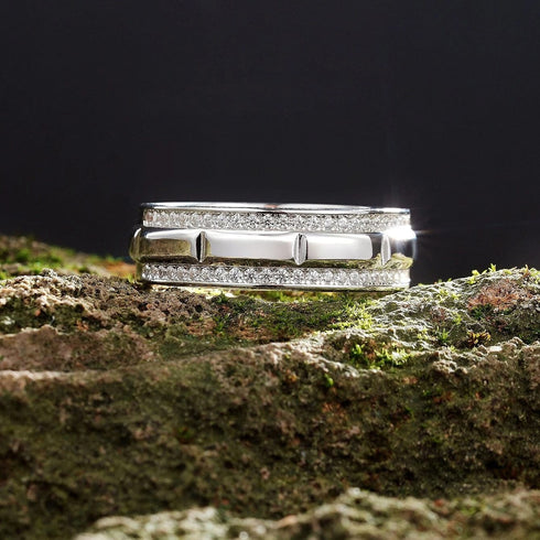 Hallmarked Men's Elegant Silver Ring With Classic Diamond
