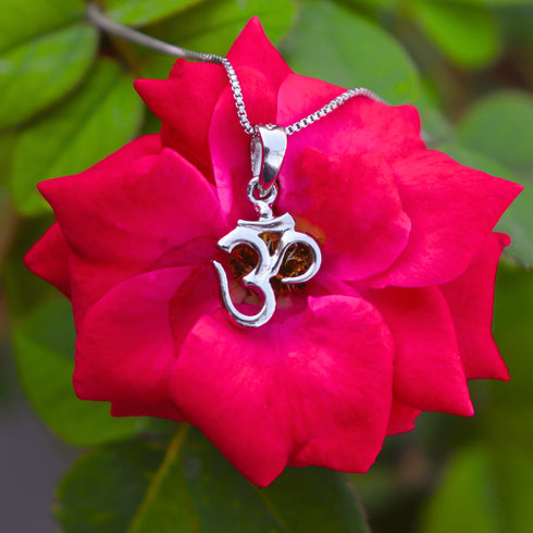 Zarkan 925 Silver OM Pendant With Chain